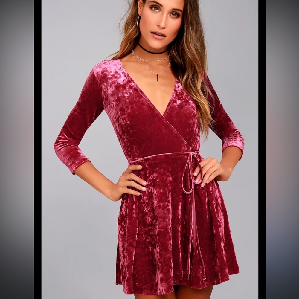 Lulu's Burgundy Knit Dress velvet mini wrap sz M long sleeve fit & flare